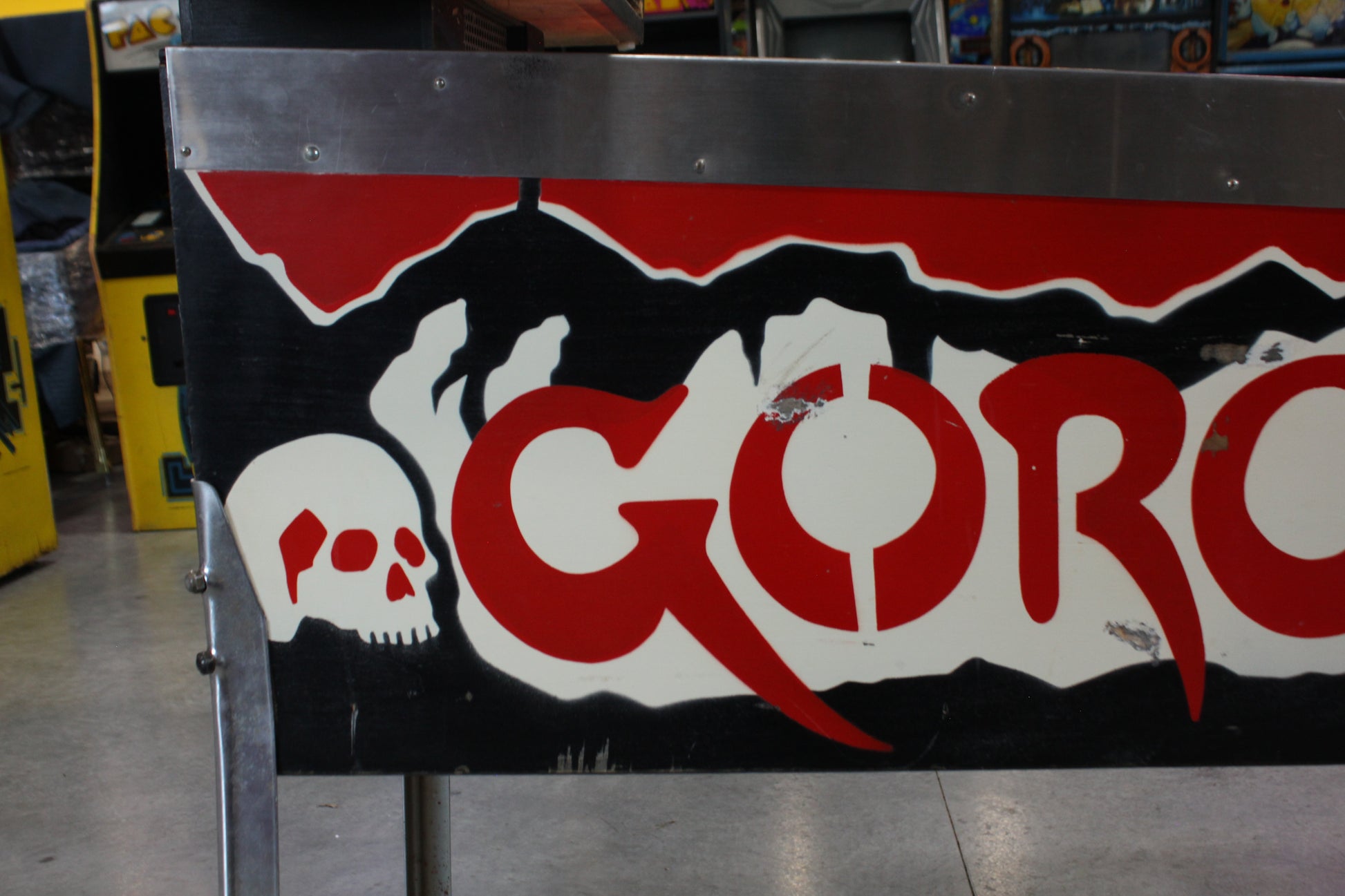 GORGAR - 1979 Williams Pinball Machine - WORKS 100% - First Talking Game!