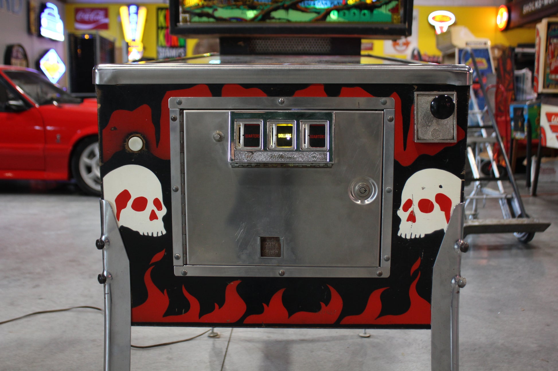 GORGAR - 1979 Williams Pinball Machine - WORKS 100% - First Talking Game!