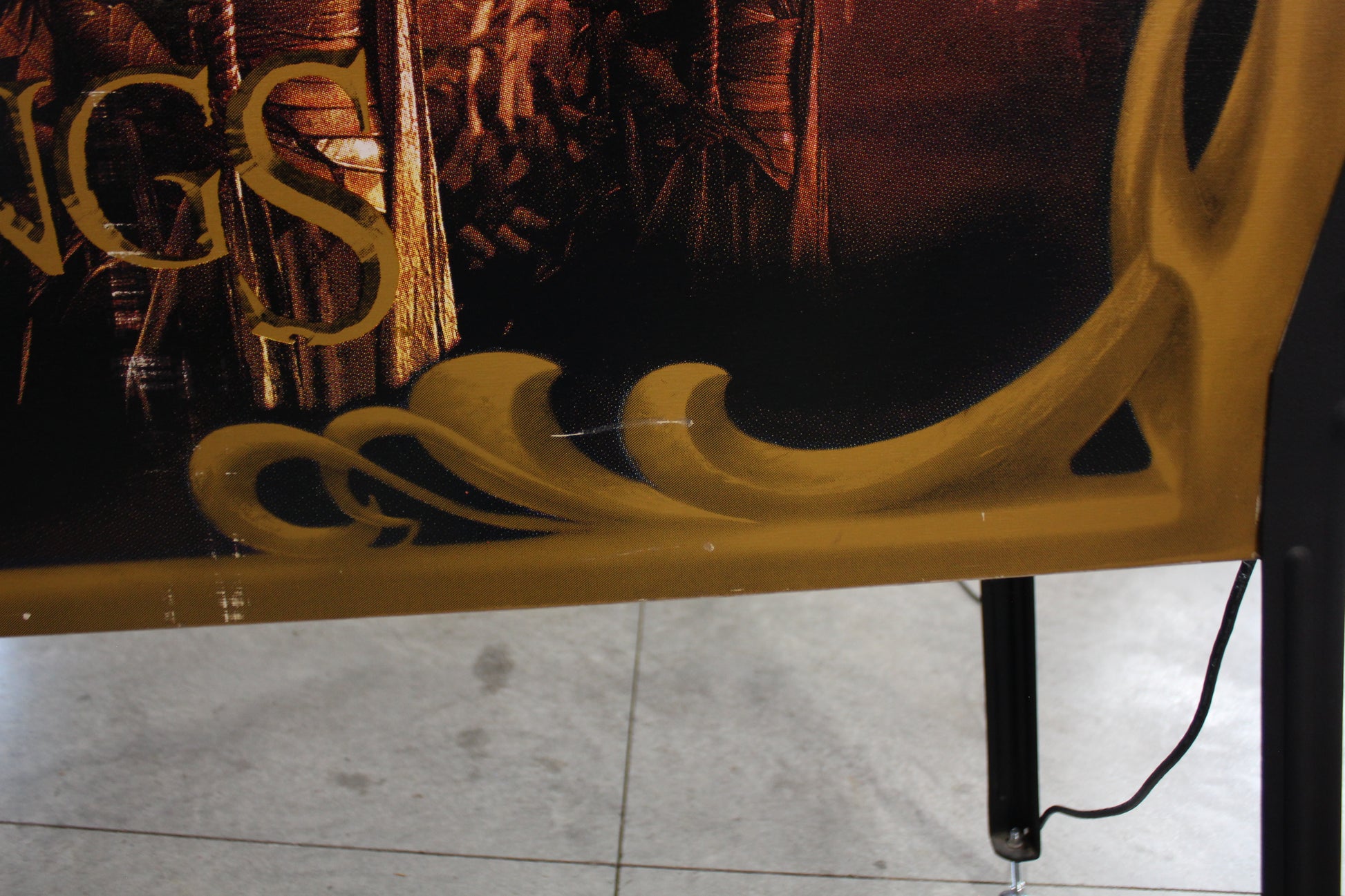 LORD OF THE RINGS - 2003 Stern Pinball Machine - VERY NICE GAME - BRASS RAMPS & WIREFORMS ADDED - Several Mods