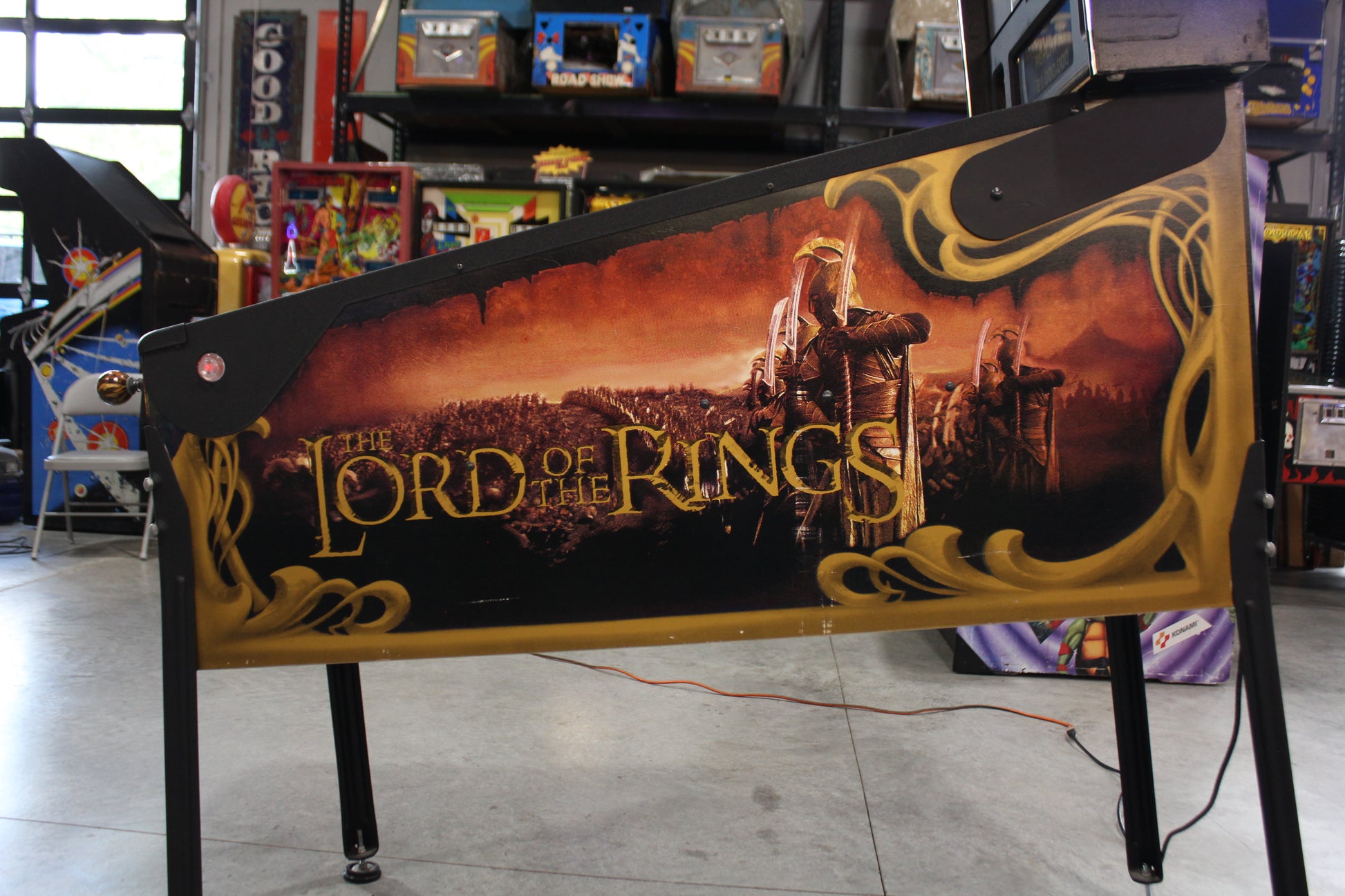 LORD OF THE RINGS - 2003 Stern Pinball Machine - VERY NICE GAME - BRASS RAMPS & WIREFORMS ADDED - Several Mods