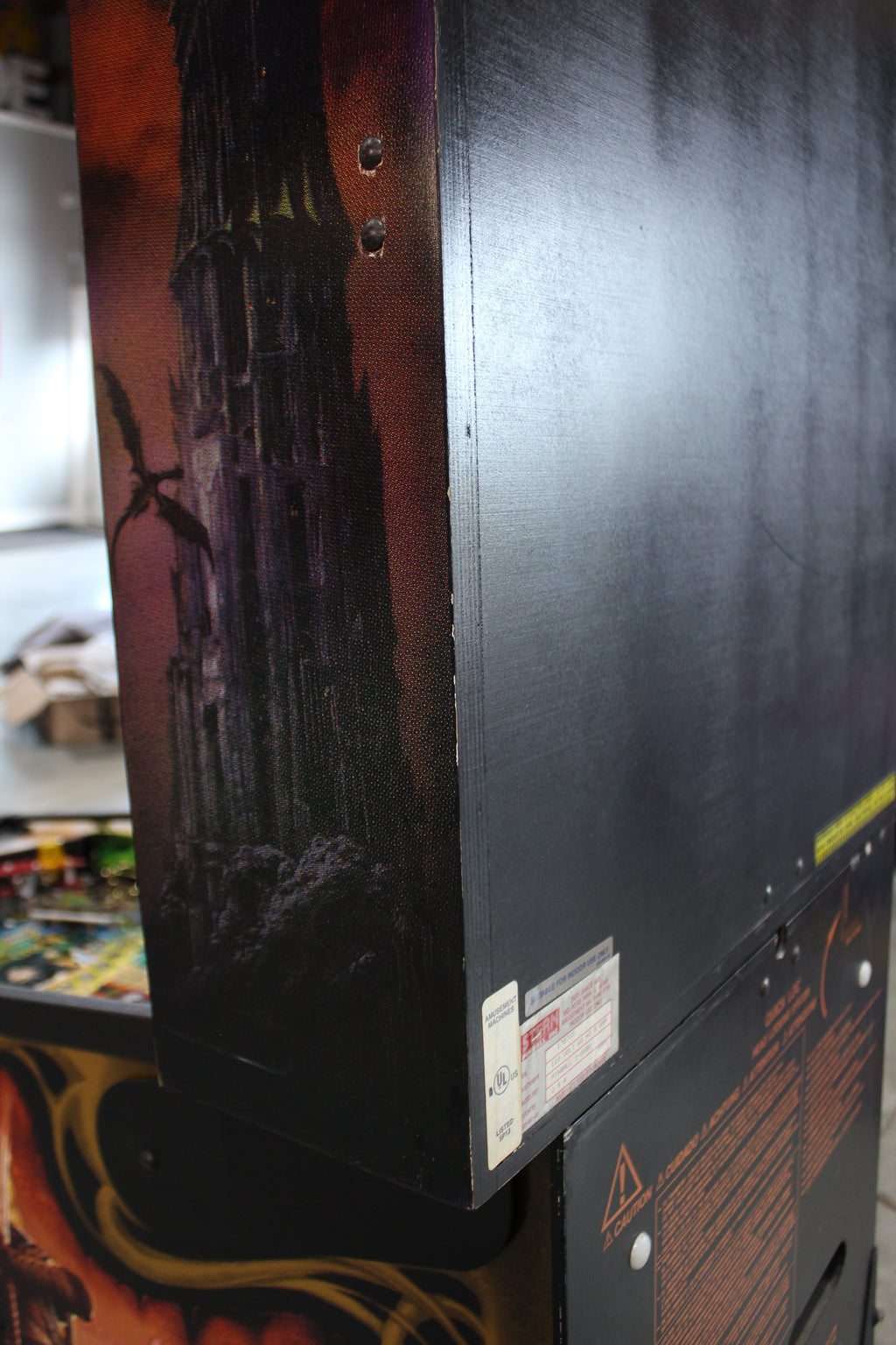 LORD OF THE RINGS - 2003 Stern Pinball Machine - VERY NICE GAME - BRASS RAMPS & WIREFORMS ADDED - Several Mods