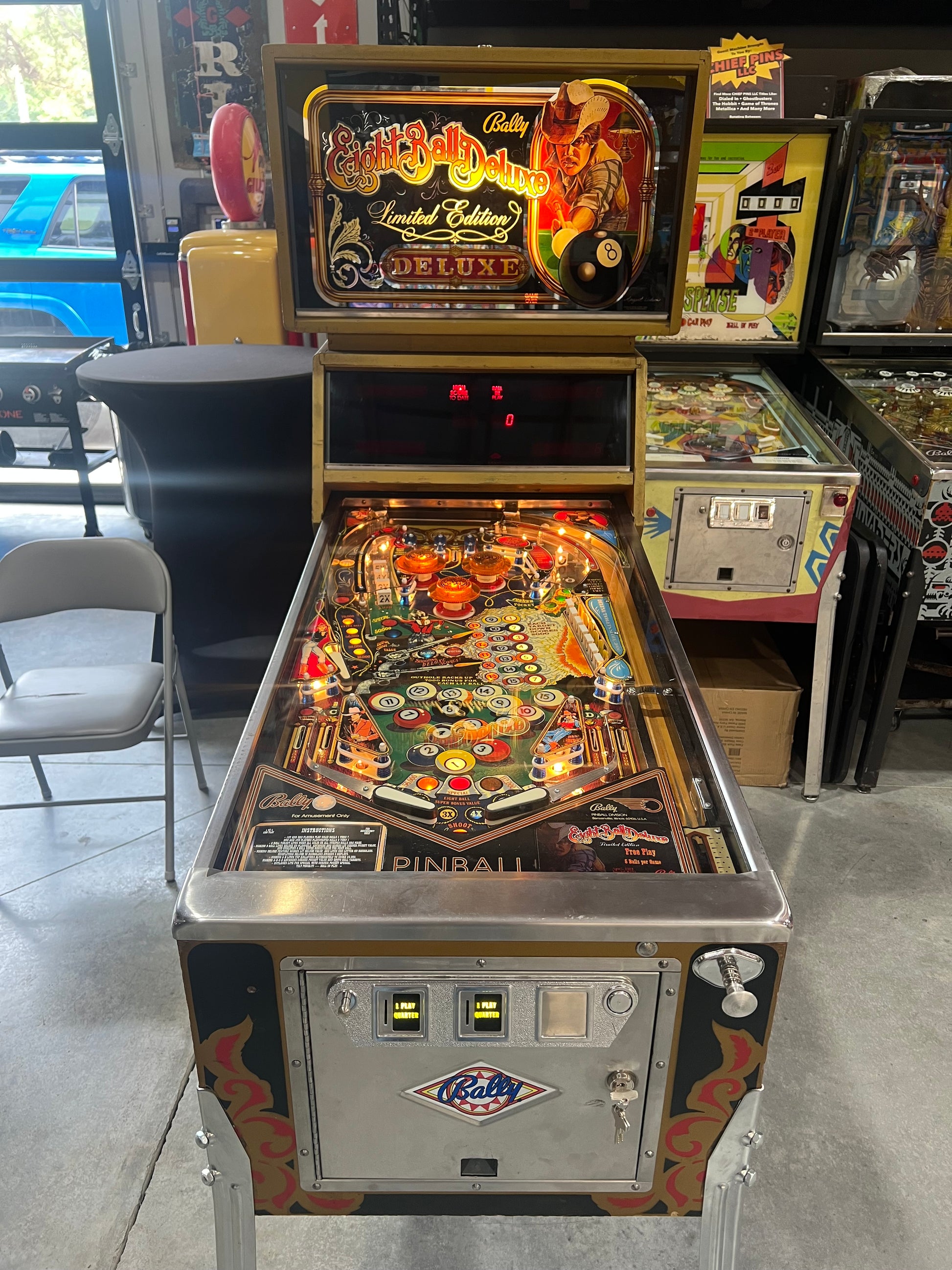 EIGHT BALL DELUXE LIMITED EDITION - 1982 Bally Pinball Machine - WORKS 100% - THE BEST GAME FROM THE PERIOD! - THE ORIGINAL LE!