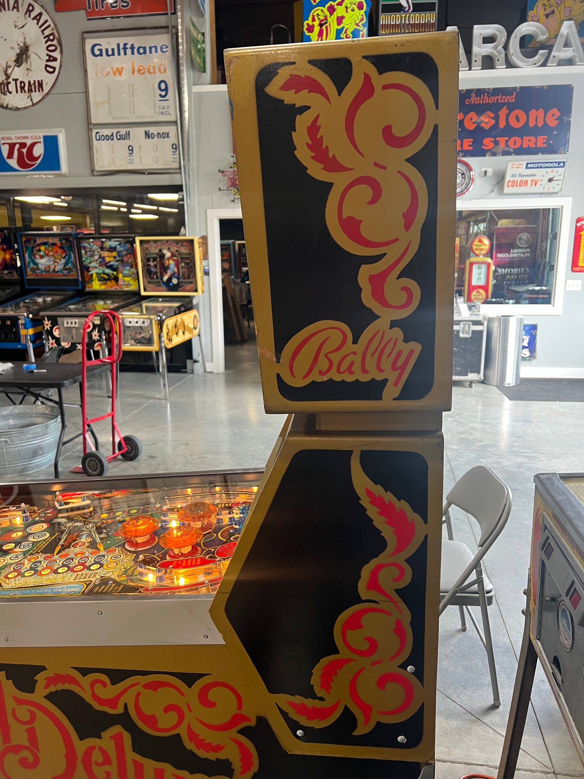 EIGHT BALL DELUXE LIMITED EDITION - 1982 Bally Pinball Machine - WORKS 100% - THE BEST GAME FROM THE PERIOD! - THE ORIGINAL LE!