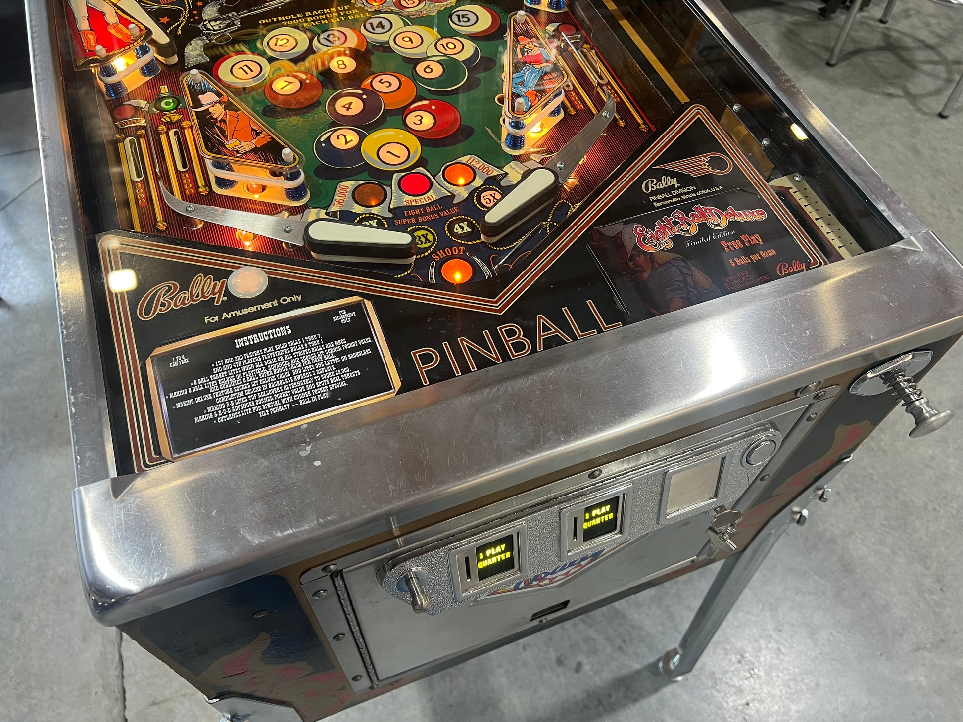 EIGHT BALL DELUXE LIMITED EDITION - 1982 Bally Pinball Machine - WORKS 100% - THE BEST GAME FROM THE PERIOD! - THE ORIGINAL LE!