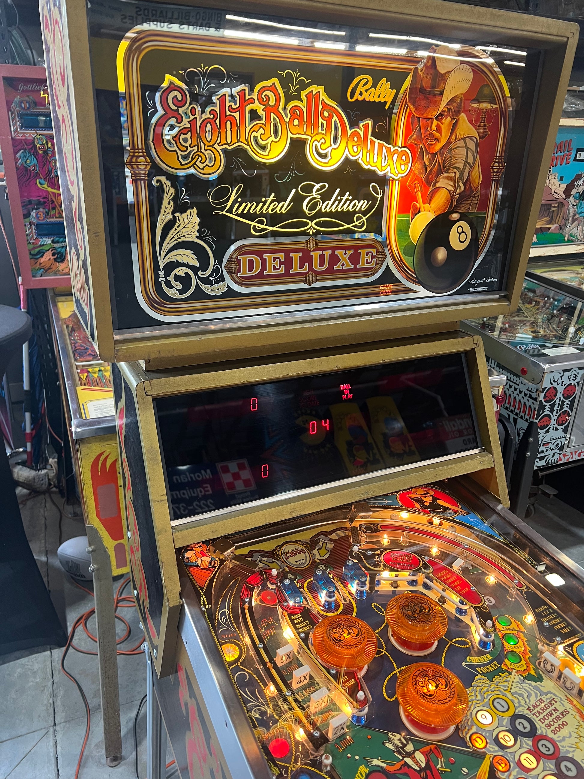 EIGHT BALL DELUXE LIMITED EDITION - 1982 Bally Pinball Machine - WORKS 100% - THE BEST GAME FROM THE PERIOD! - THE ORIGINAL LE!