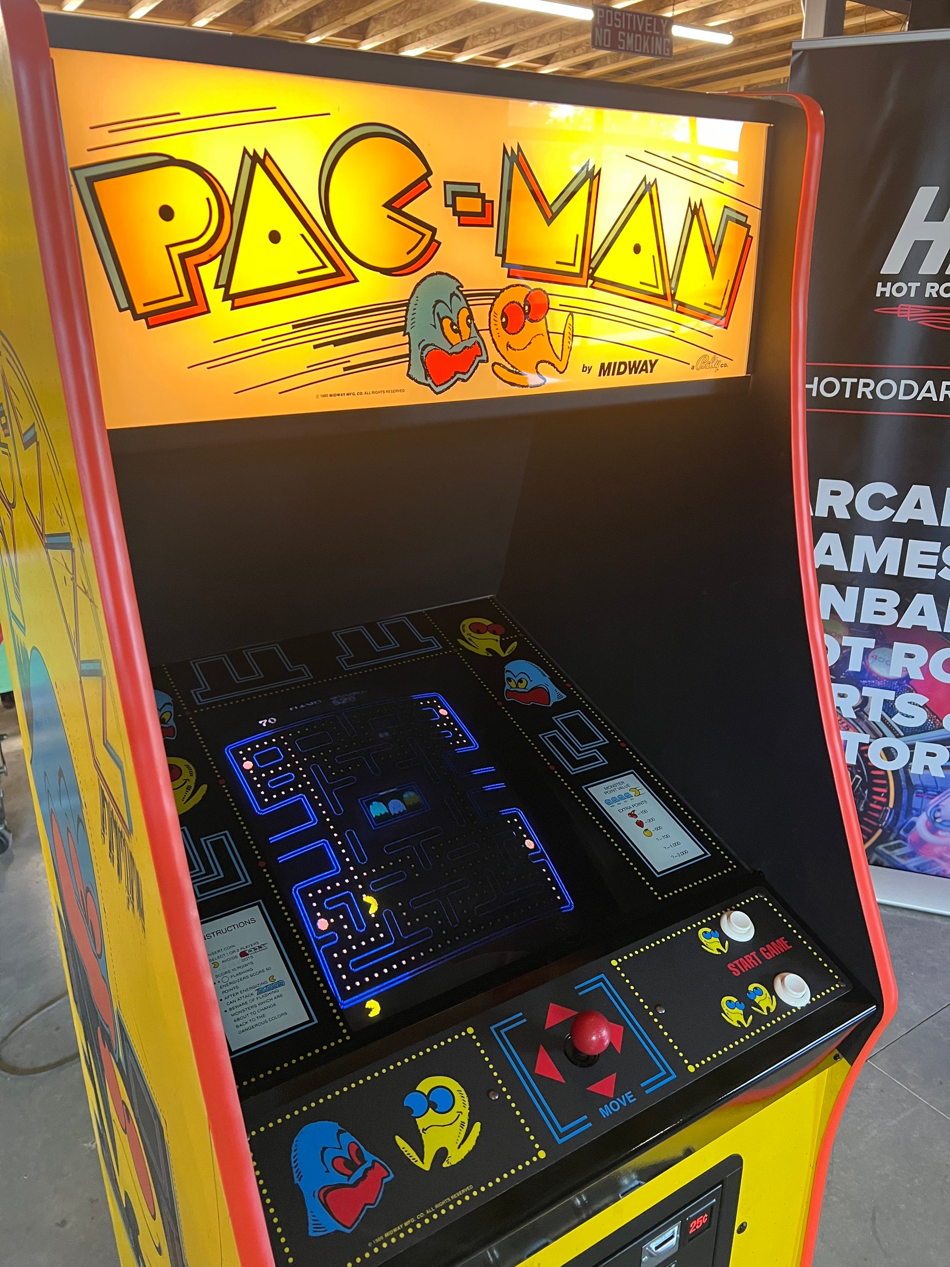 Pac-Man Arcade Game - Nice Looking Original Game - Works 100% Used PACMAN