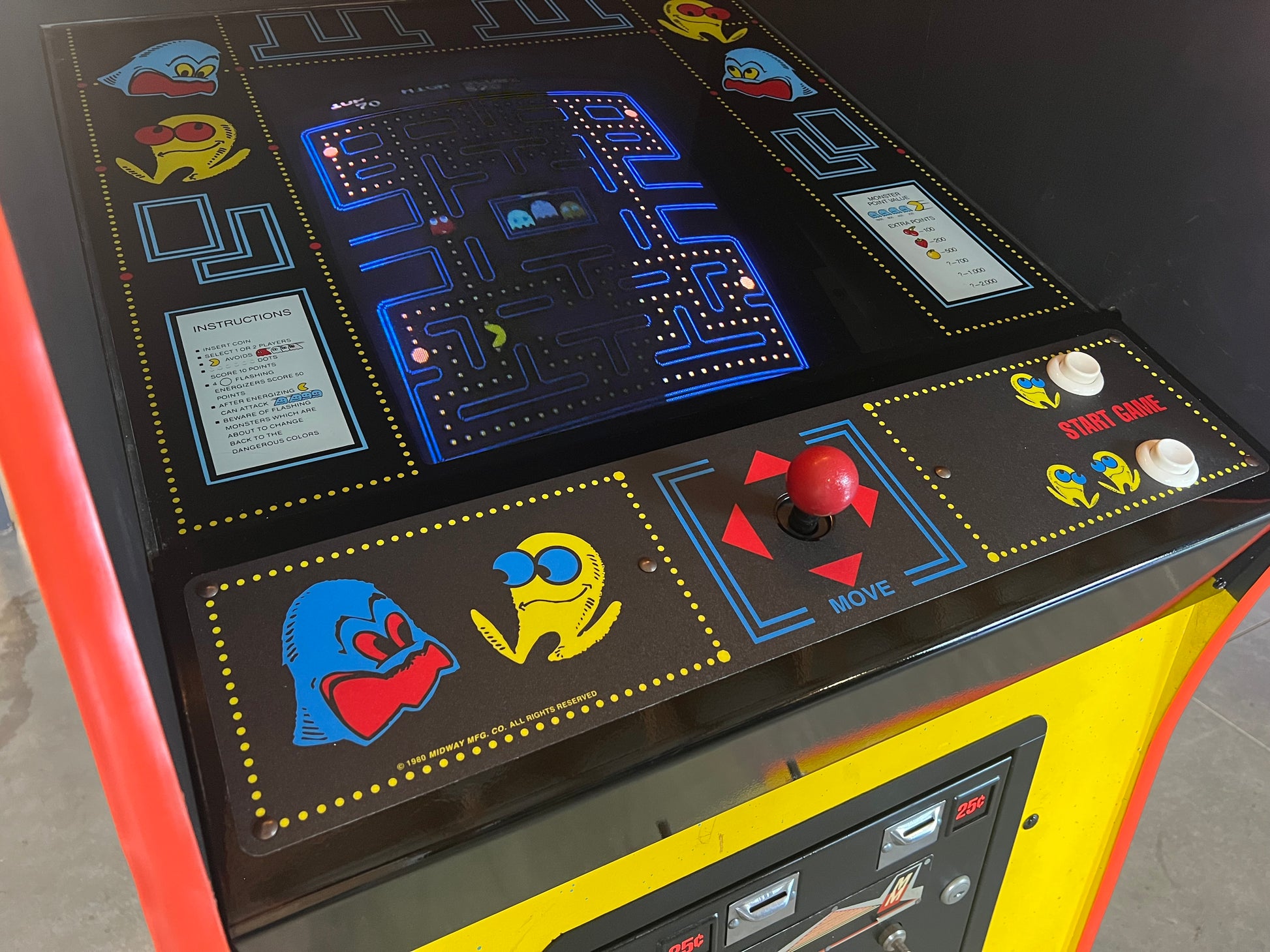 Pac-Man Arcade Game - Nice Looking Original Game - Works 100% Used PACMAN