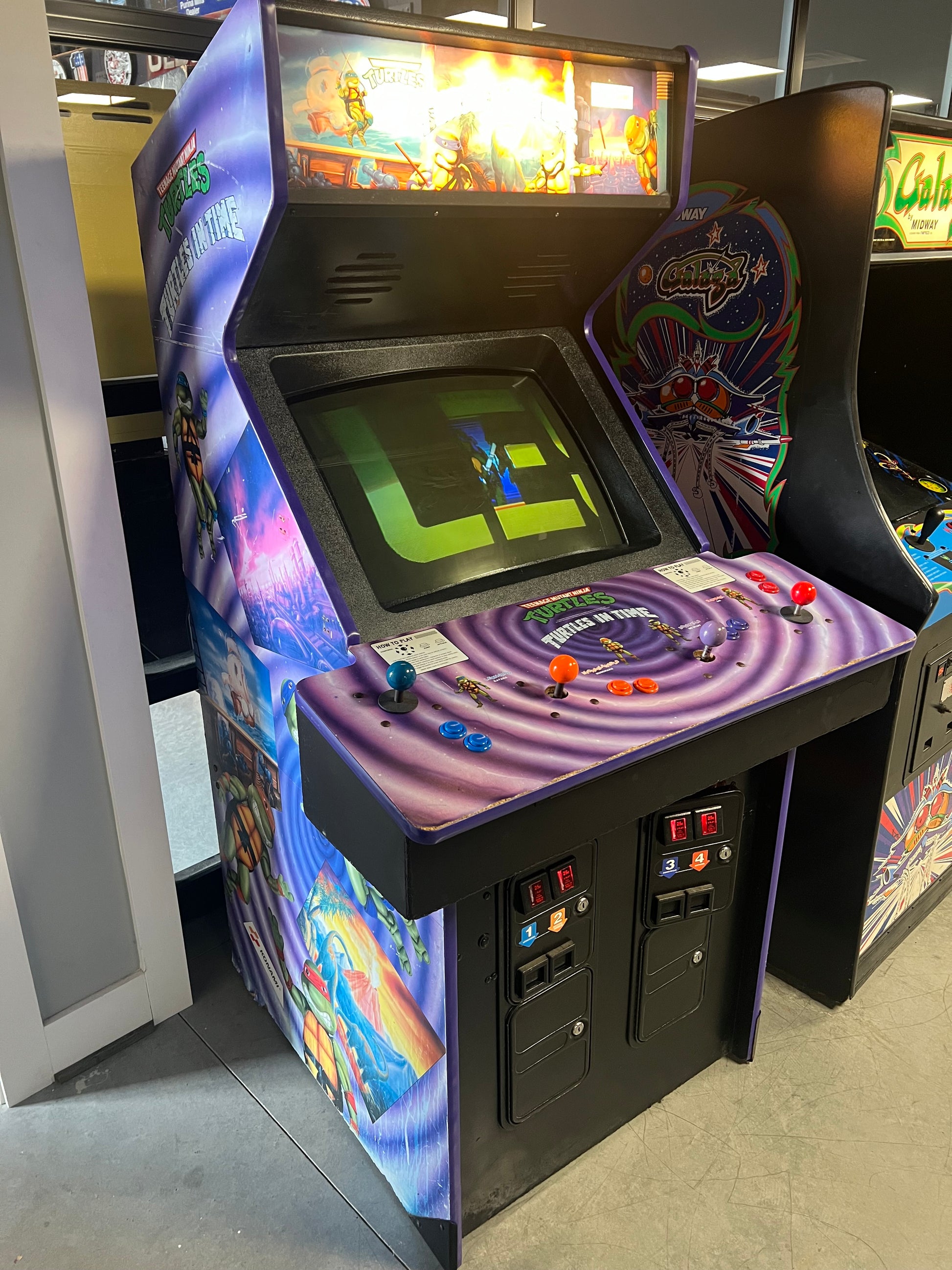 Teenage Mutant Ninja Turtles - TURTLES IN TIME 4 PLAYER Konami Arcade Game! ORIGINAL! Good Looking Arcade Cabinet - TMNT- TNT - Working Great!