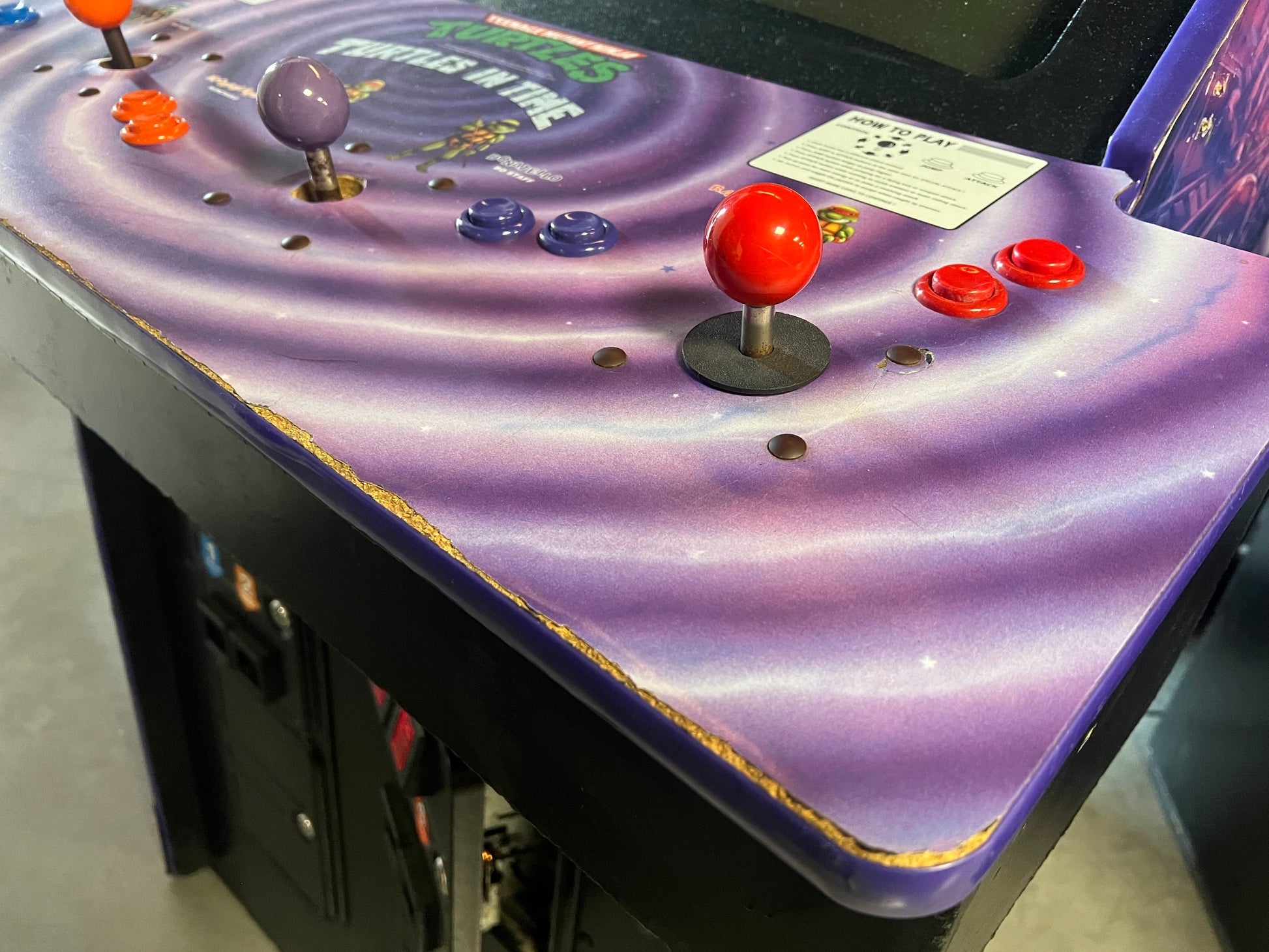 Teenage Mutant Ninja Turtles - TURTLES IN TIME 4 PLAYER Konami Arcade Game! ORIGINAL! Good Looking Arcade Cabinet - TMNT- TNT - Working Great!