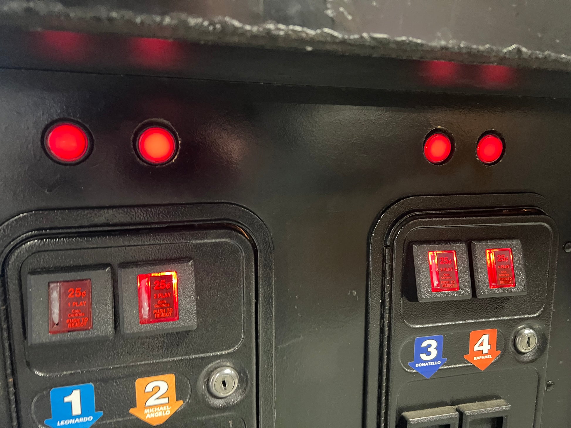 Teenage Mutant Ninja Turtles - TURTLES IN TIME 4 PLAYER Konami Arcade Game! ORIGINAL! Good Looking Arcade Cabinet - TMNT- TNT - Working Great!