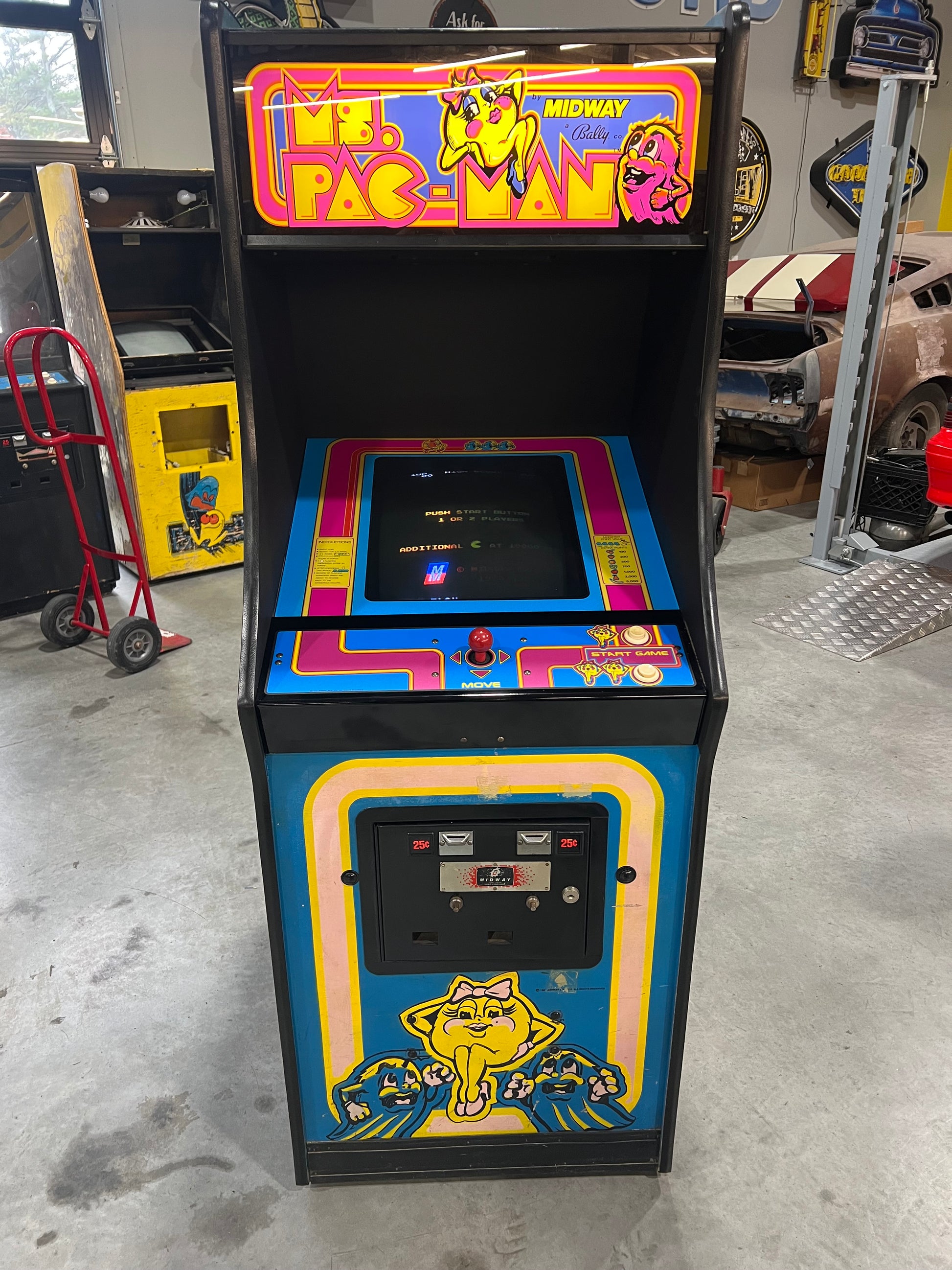Original Ms Pac-Man Arcade Game Speed Chip - Nice Original Ms PacMan Cabinet - Works 100%