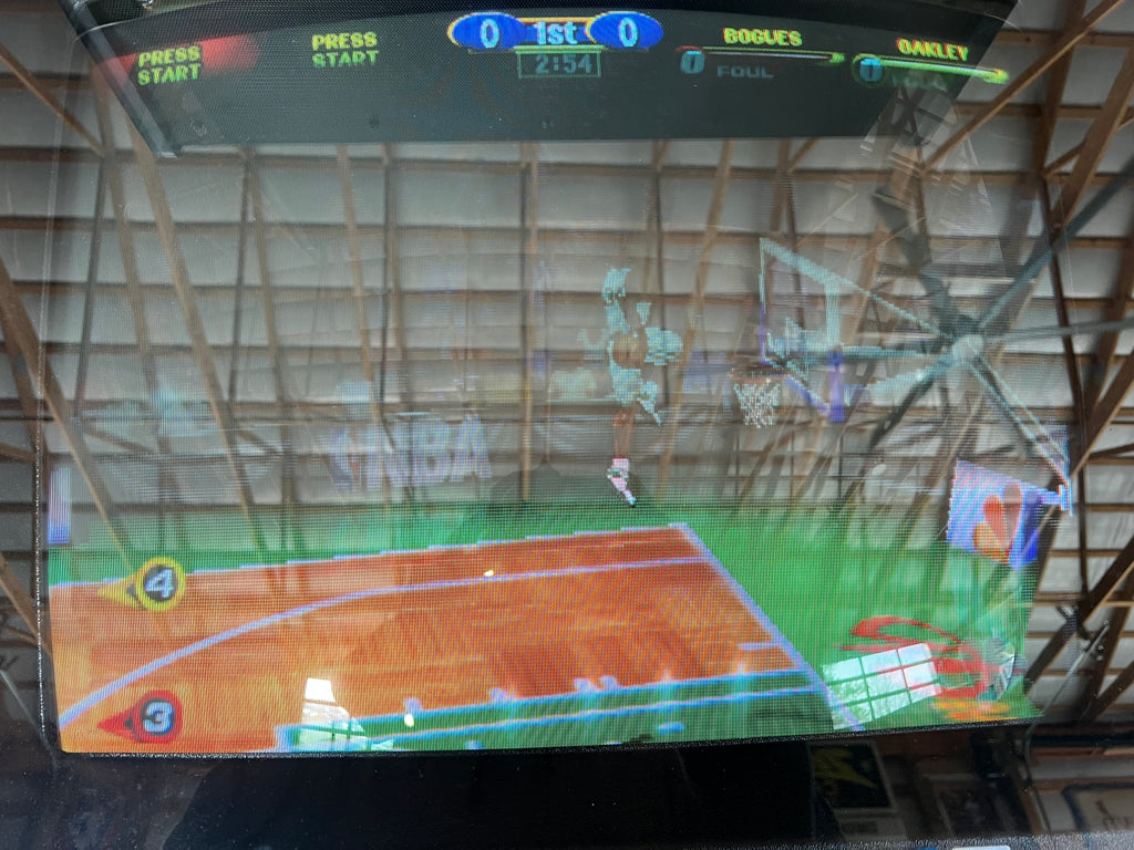 NBA HANGTIME and NFL BLITZ 4 PLAYER COMBO! Good Looking NBA Hangtime Arcade Cabinet - Working all the way!