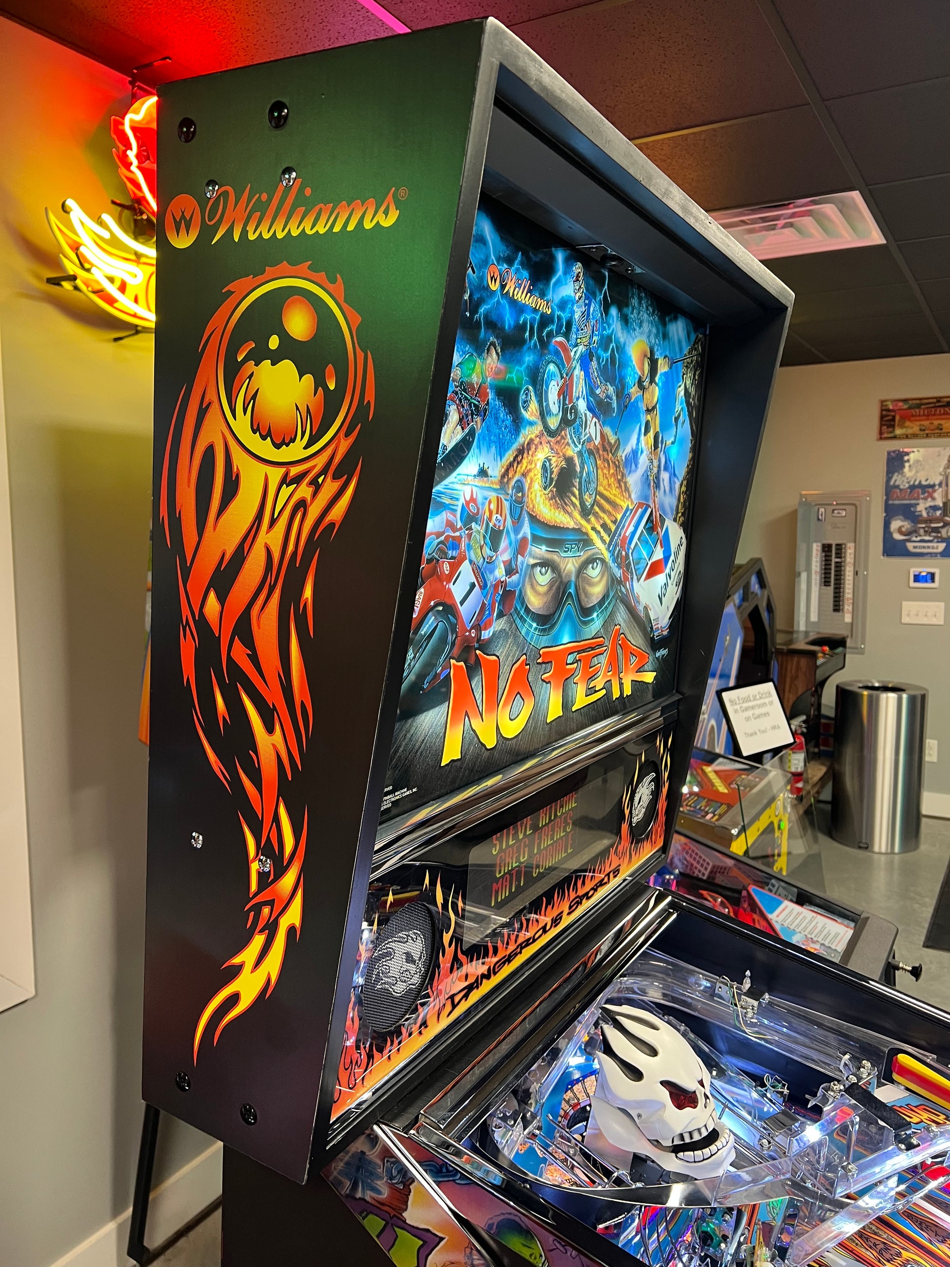 NO FEAR - HRA CHROME EDITION - 1995 Williams Pinball Machine - OVER-RESTORED - NEW CAB - NOS CLEARED PLAYFIELD - SUPER FUN GAME! WORKS 100%