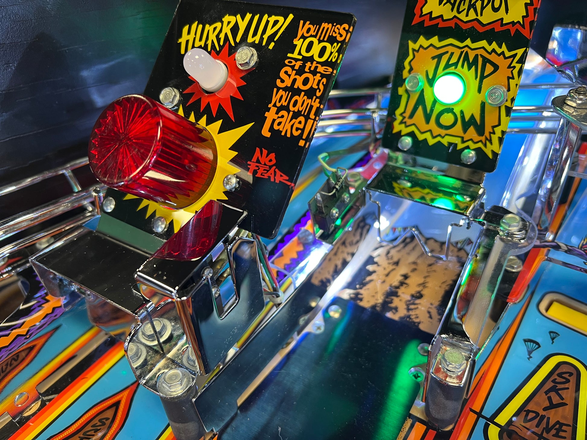 NO FEAR - HRA CHROME EDITION - 1995 Williams Pinball Machine - OVER-RESTORED - NEW CAB - NOS CLEARED PLAYFIELD - SUPER FUN GAME! WORKS 100%