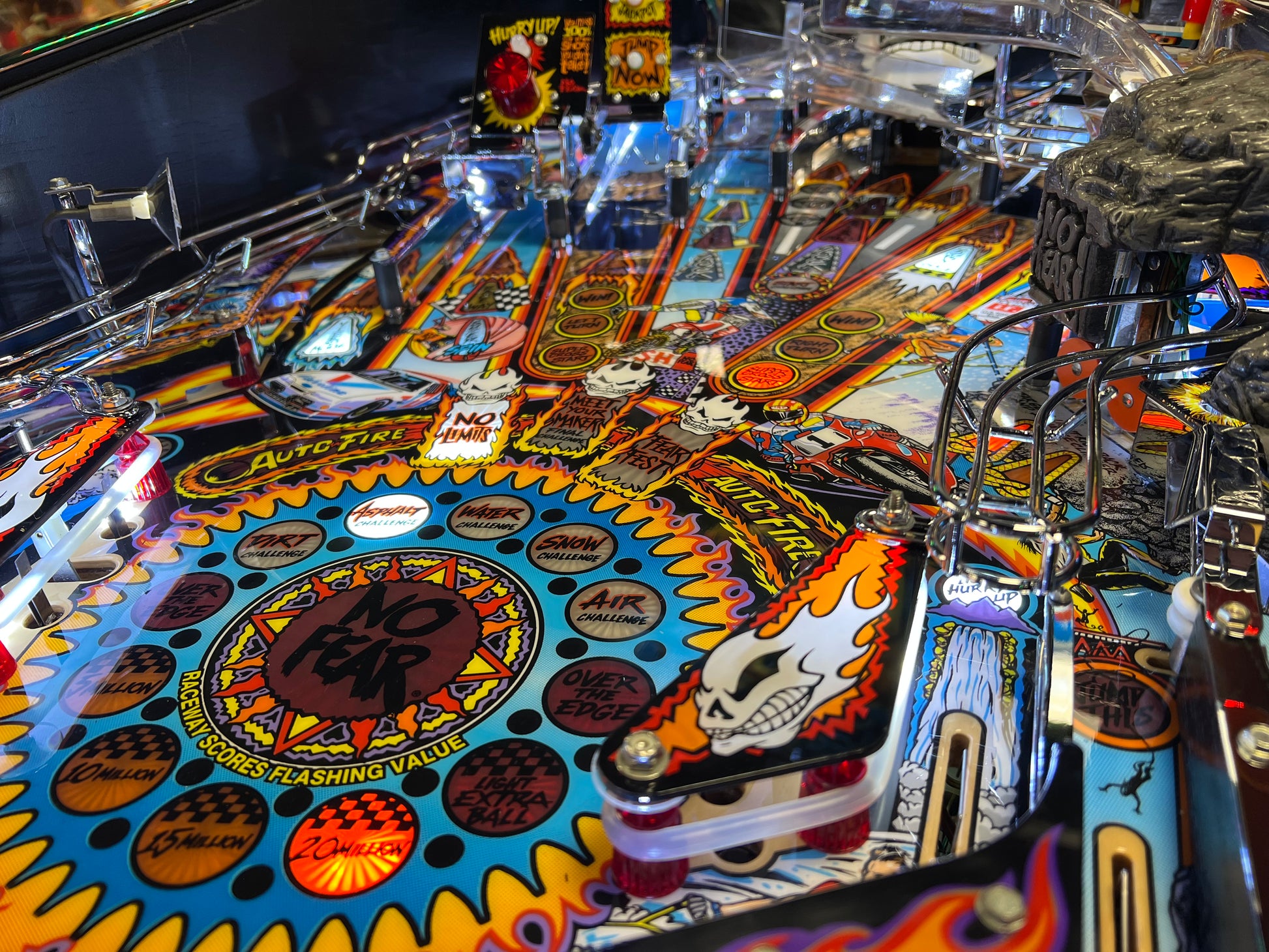 NO FEAR - HRA CHROME EDITION - 1995 Williams Pinball Machine - OVER-RESTORED - NEW CAB - NOS CLEARED PLAYFIELD - SUPER FUN GAME! WORKS 100%