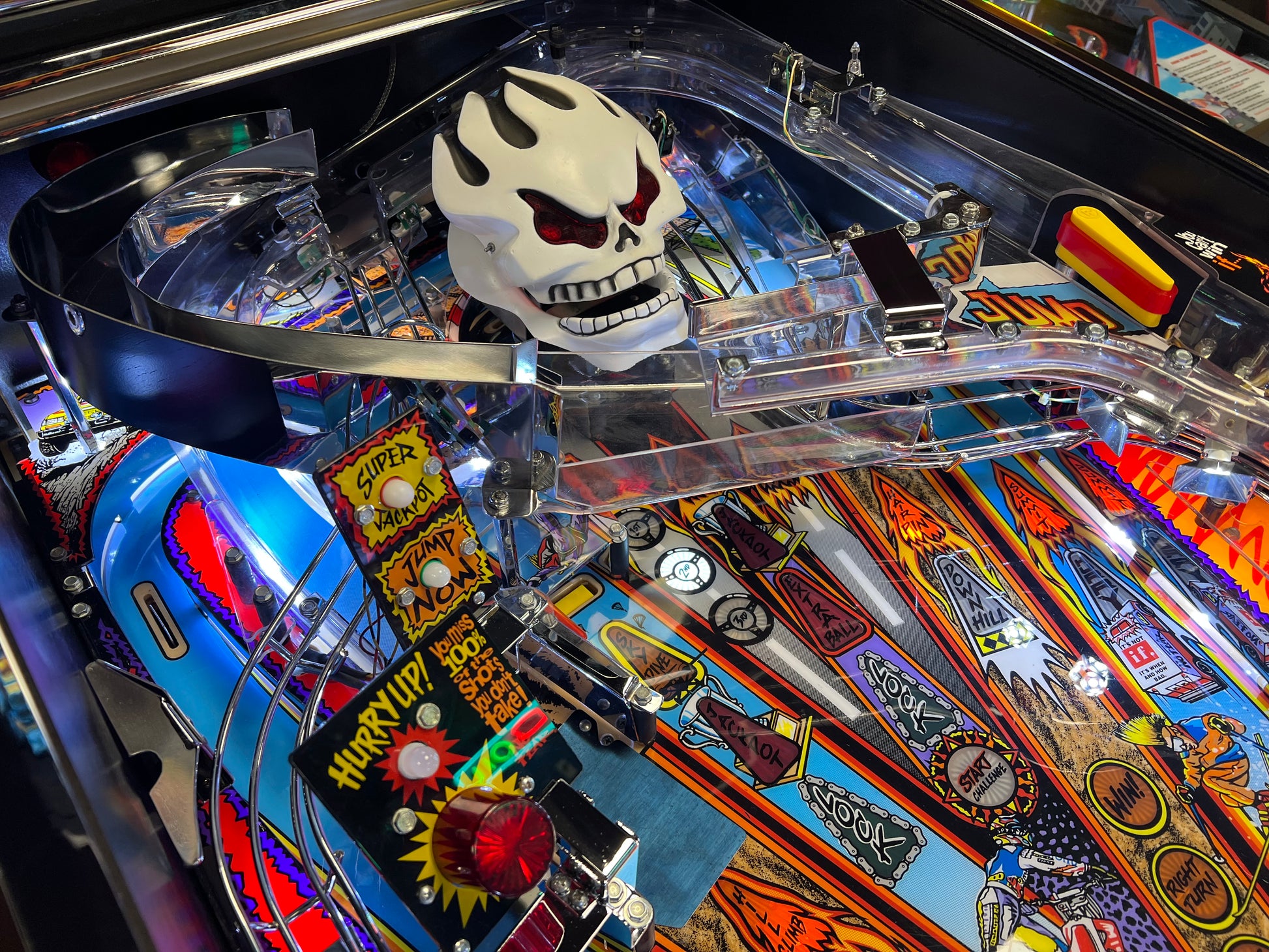 NO FEAR - HRA CHROME EDITION - 1995 Williams Pinball Machine - OVER-RESTORED - NEW CAB - NOS CLEARED PLAYFIELD - SUPER FUN GAME! WORKS 100%