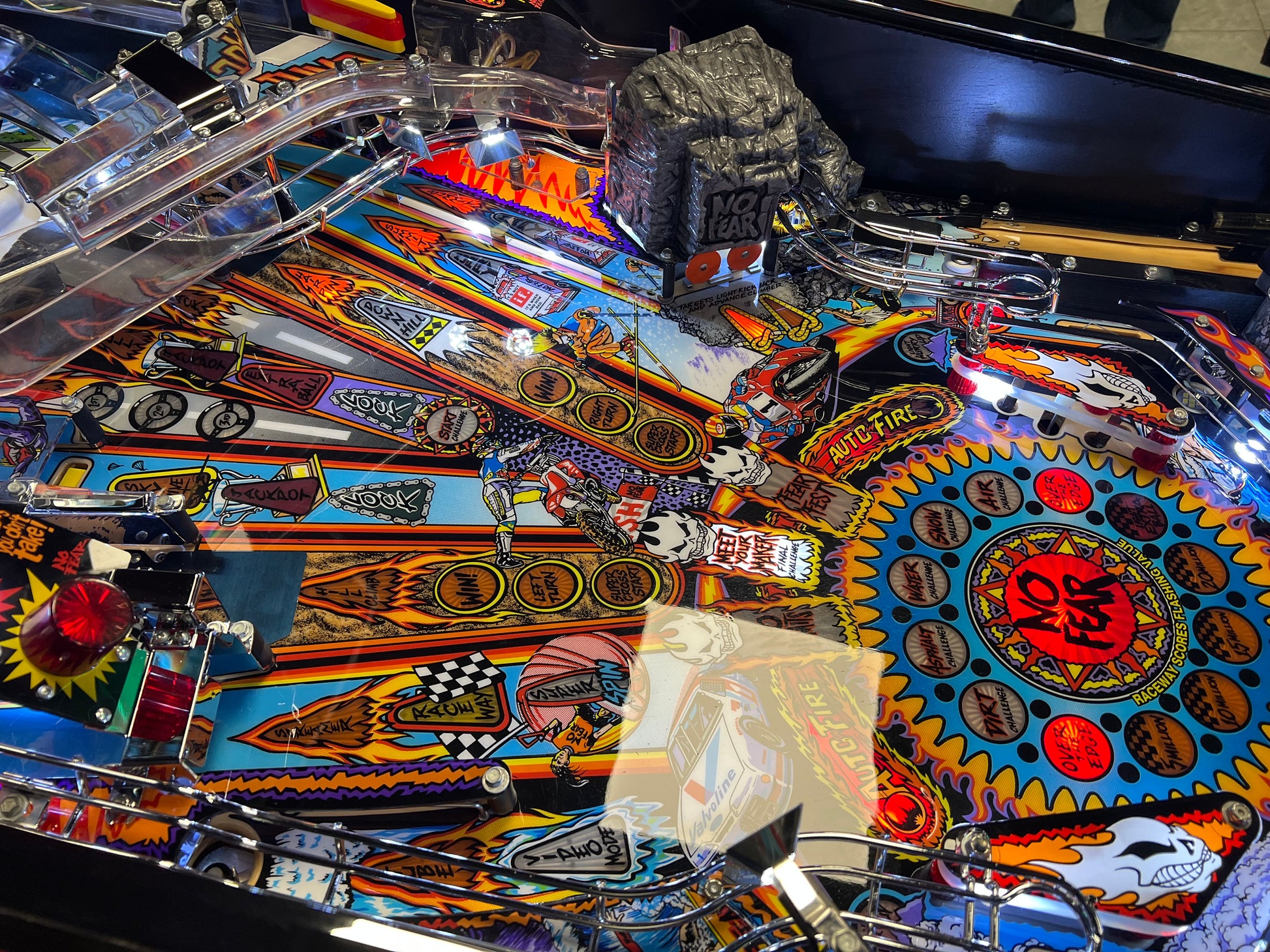 NO FEAR - HRA CHROME EDITION - 1995 Williams Pinball Machine - OVER-RESTORED - NEW CAB - NOS CLEARED PLAYFIELD - SUPER FUN GAME! WORKS 100%