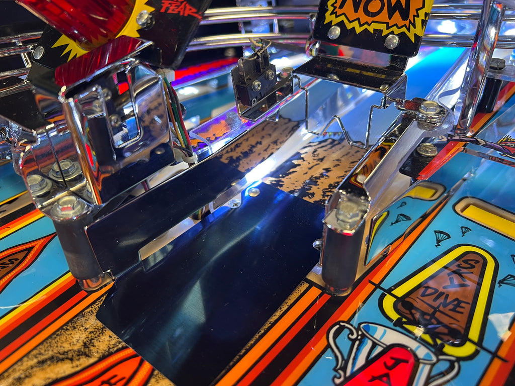 NO FEAR - HRA CHROME EDITION - 1995 Williams Pinball Machine - OVER-RESTORED - NEW CAB - NOS CLEARED PLAYFIELD - SUPER FUN GAME! WORKS 100%