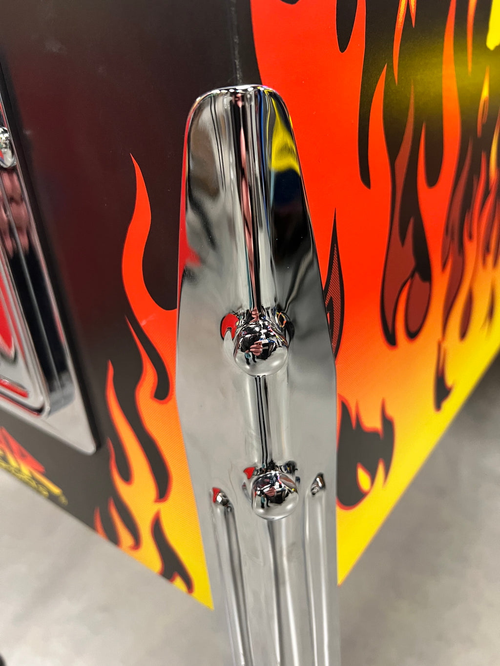 NO FEAR - HRA CHROME EDITION - 1995 Williams Pinball Machine - OVER-RESTORED - NEW CAB - NOS CLEARED PLAYFIELD - SUPER FUN GAME! WORKS 100%