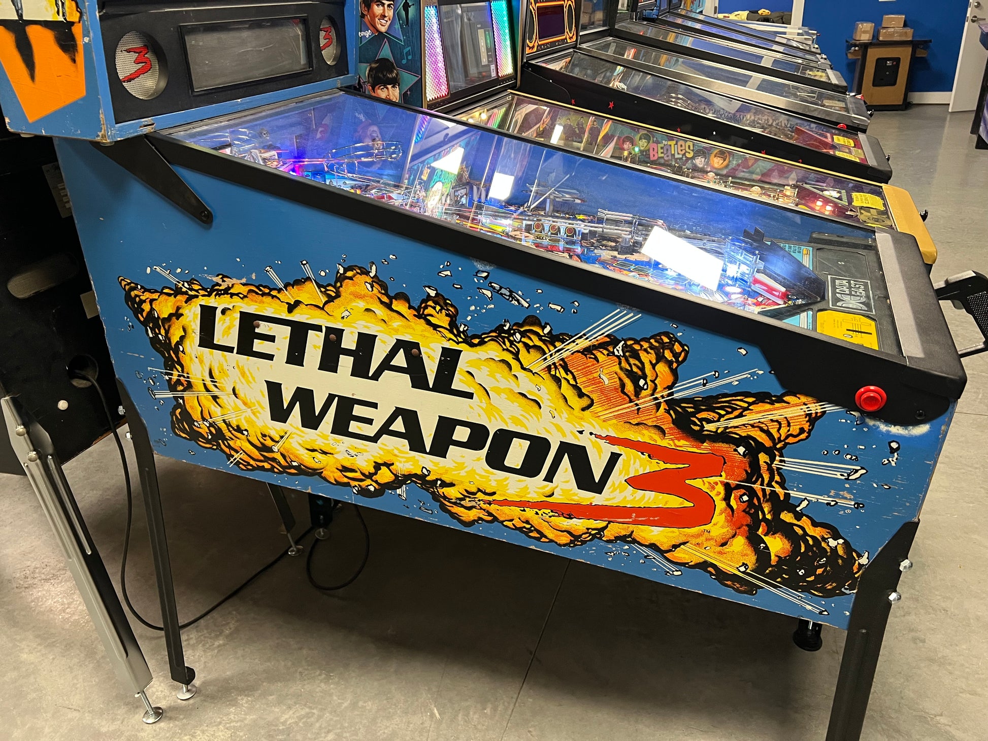 LETHAL WEAPON 3 - 1992 Data East Pinball Machine - Great Game - WORKING ALL THE WAY!