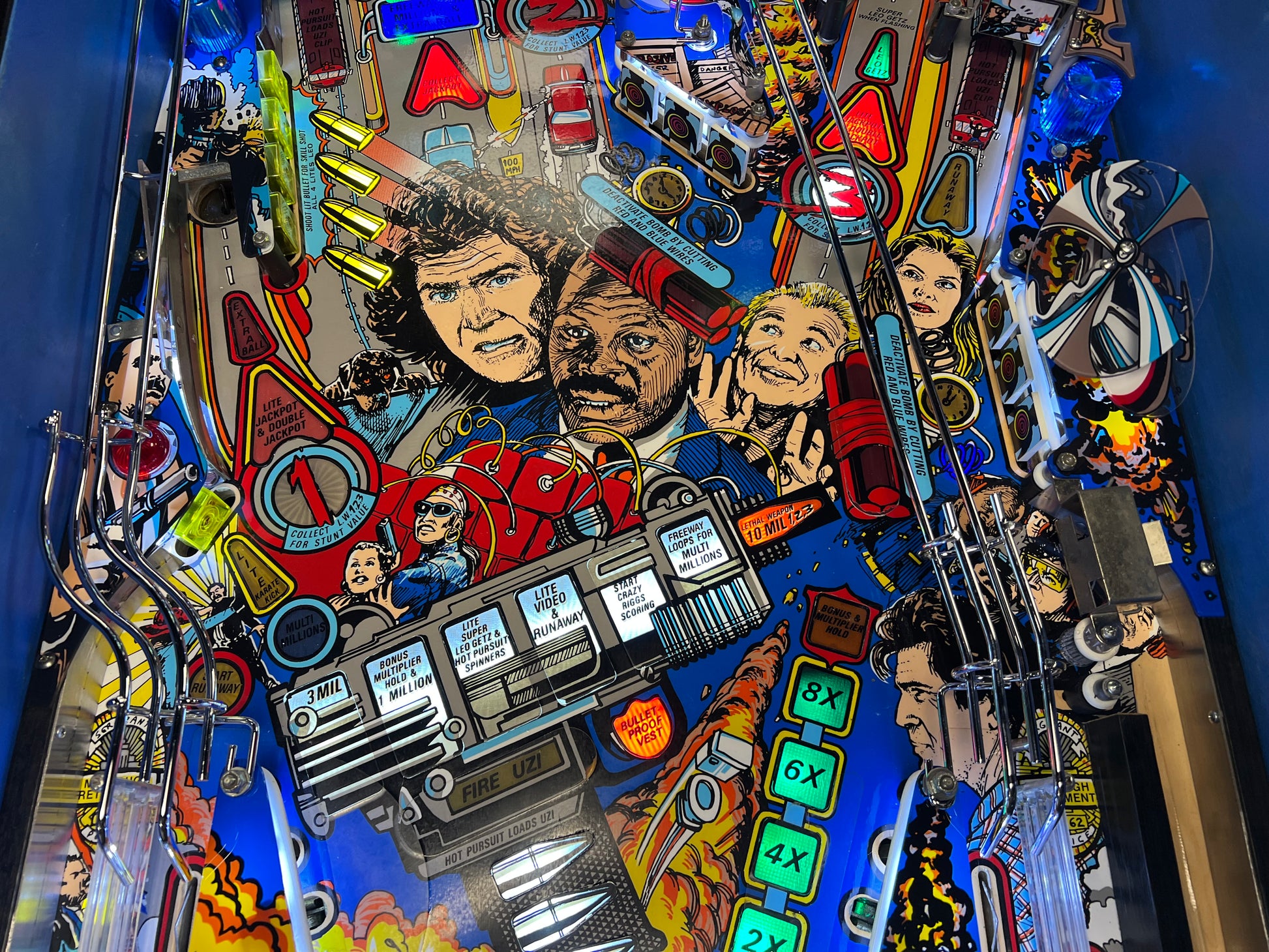 LETHAL WEAPON 3 - 1992 Data East Pinball Machine - Great Game - WORKING ALL THE WAY!