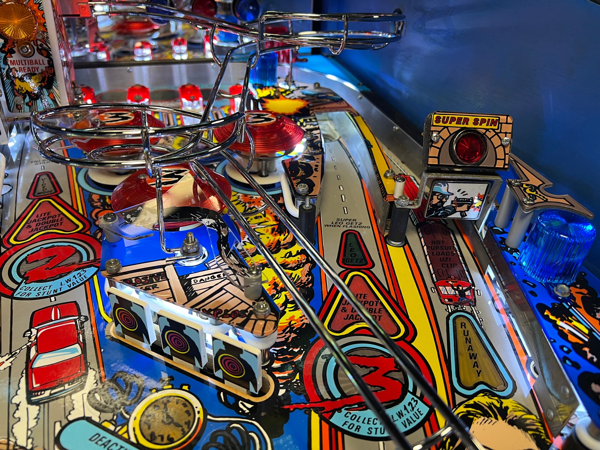LETHAL WEAPON 3 - 1992 Data East Pinball Machine - Great Game - WORKING ALL THE WAY!