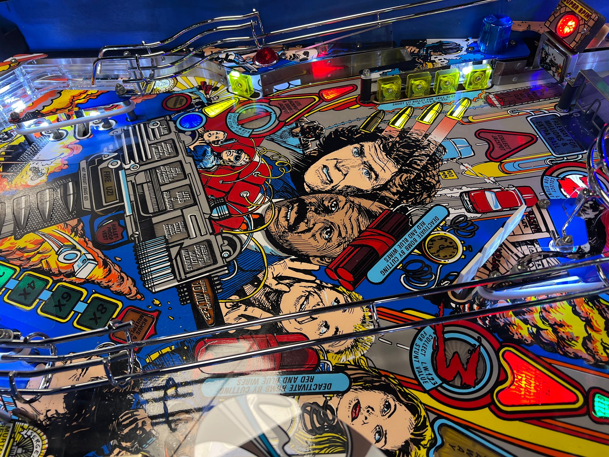 LETHAL WEAPON 3 - 1992 Data East Pinball Machine - Great Game - WORKING ALL THE WAY!