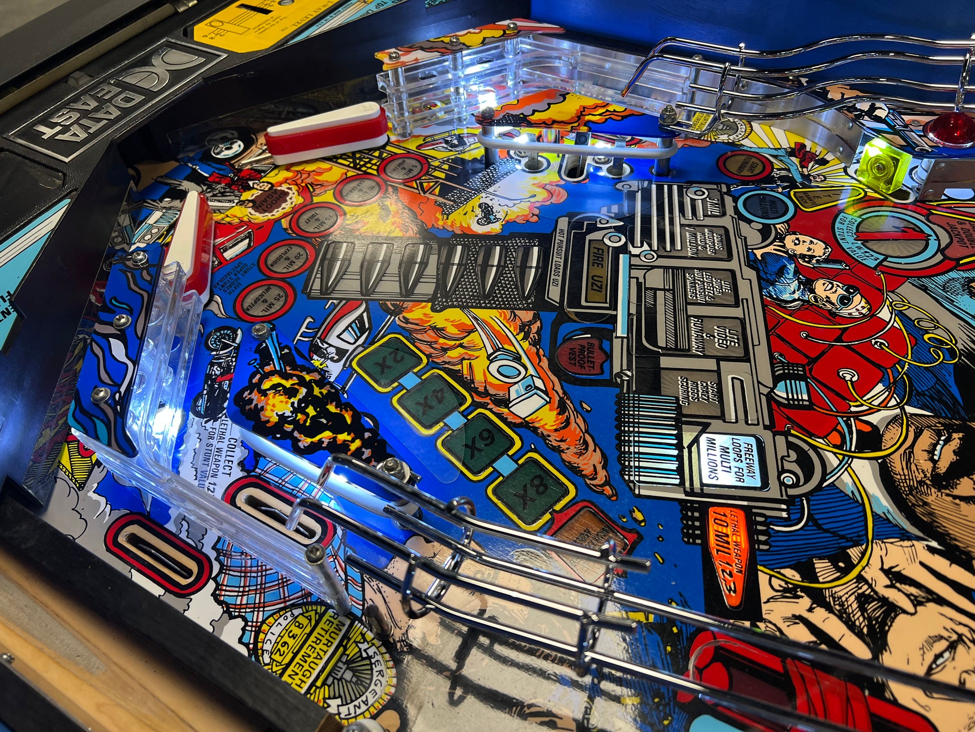 LETHAL WEAPON 3 - 1992 Data East Pinball Machine - Great Game - WORKING ALL THE WAY!