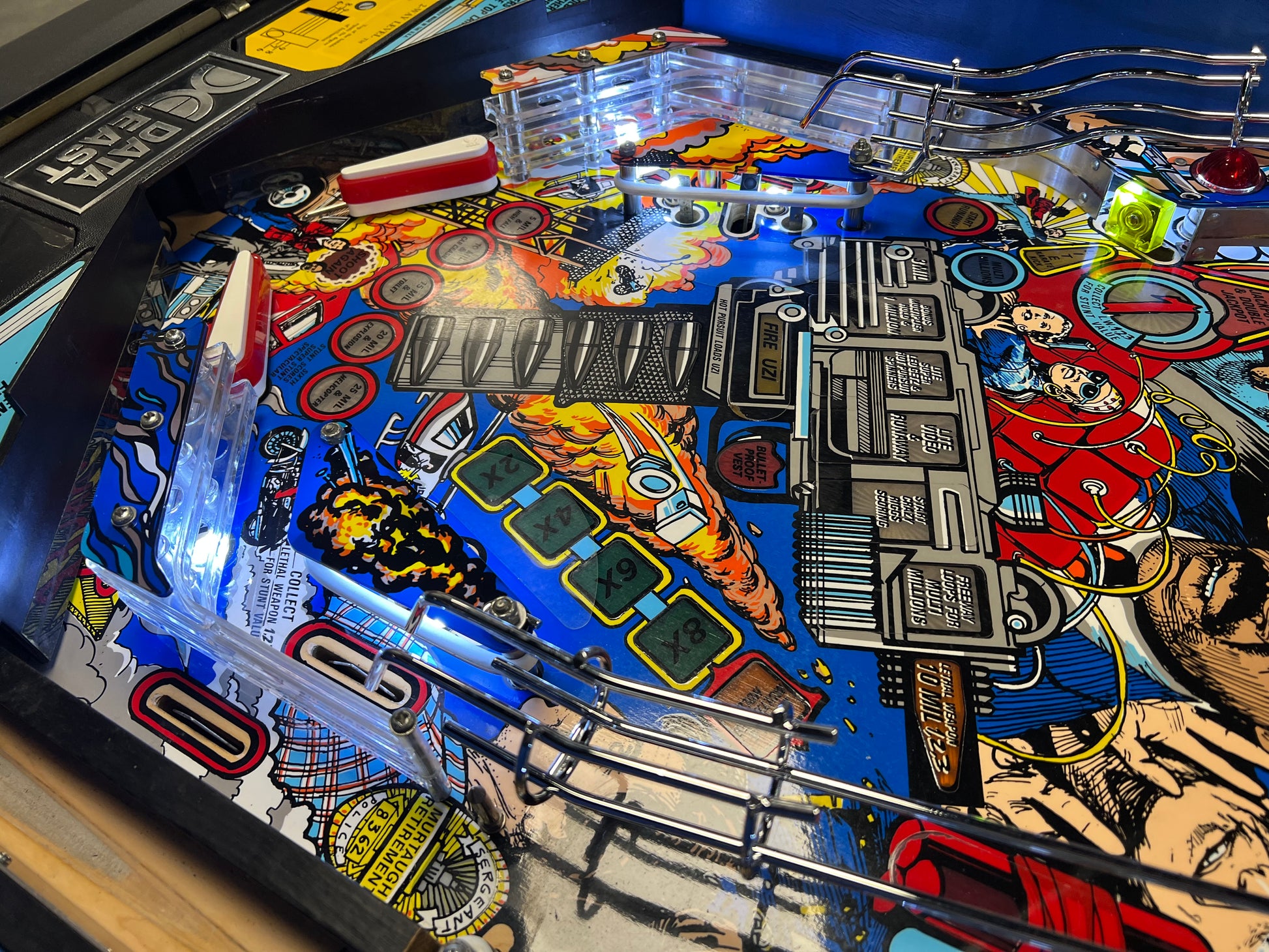 LETHAL WEAPON 3 - 1992 Data East Pinball Machine - Great Game - WORKING ALL THE WAY!